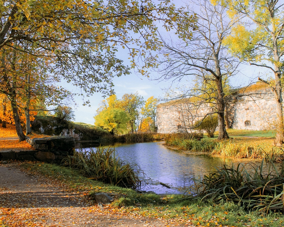 Suomenlinna Island in autumn 